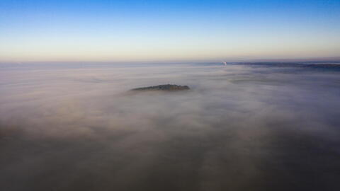 Foto hradu Sychrov z dronu